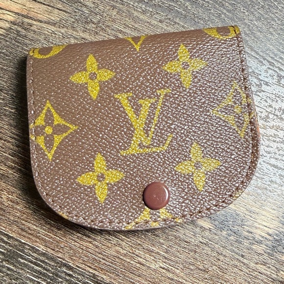 Louis Vuitton Handbags - Louis Vuitton Monogram Coin Pouch Jewelry case